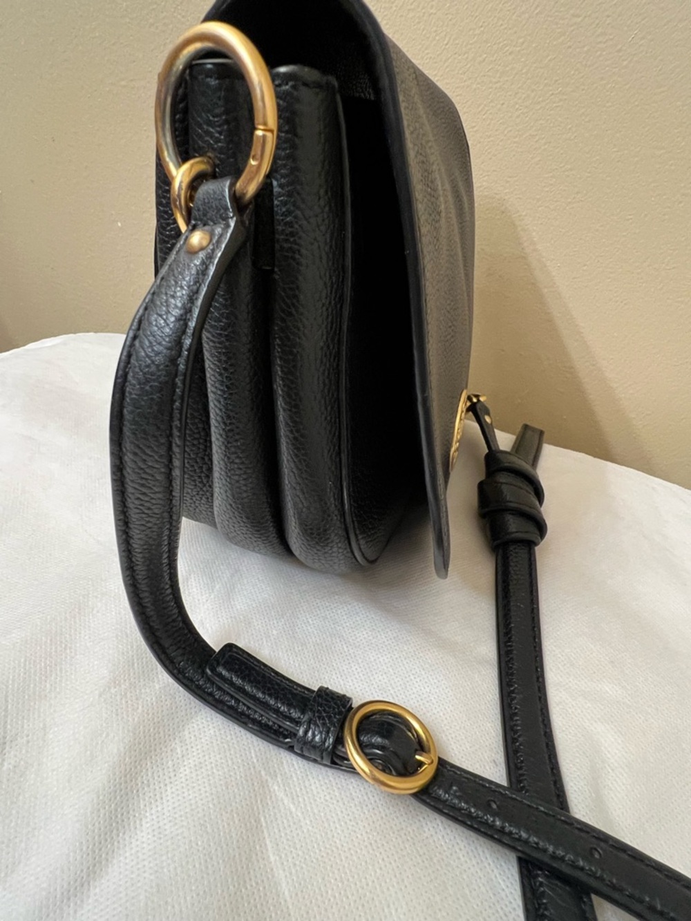 Tory Burch Leather Flap Crossbody with EUC - Picture 14 of 17